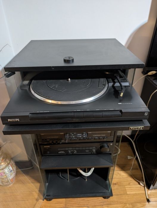 Móvel wi-fi com leitor de vinil