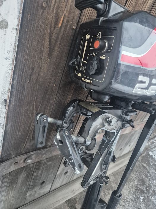 Silnik zaburtowy suzuki 2.2 km stopa S
