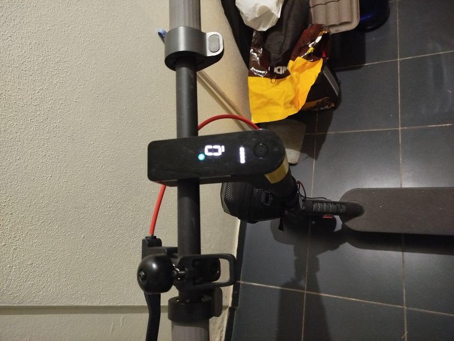 Trotinete Elétrica XIAOMI 4 Pro 2ª Geração(Vel. Máxima: 25 km/h