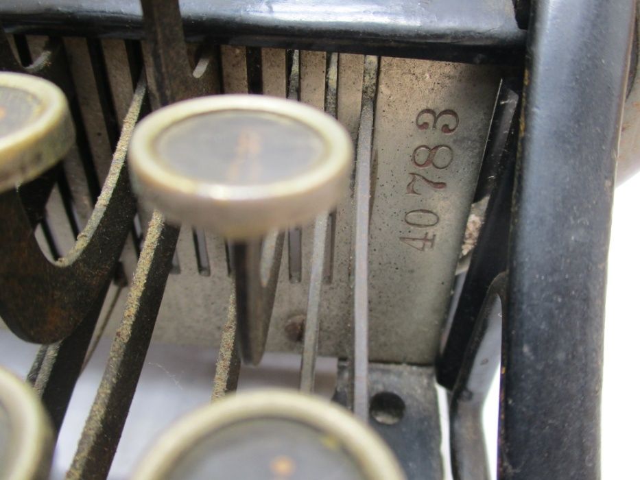 Maquina de escrever – peça Museu – Ano 1909