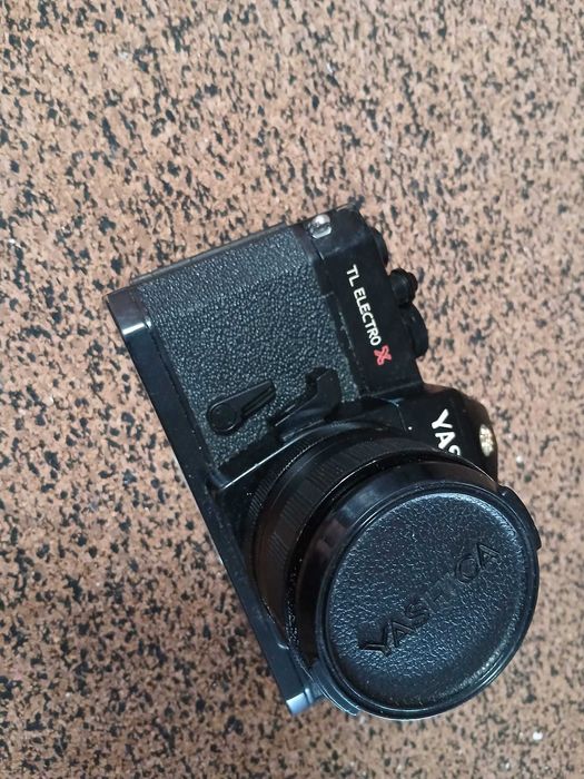Máquina fotográfica Yashica TL ELECTRO X + 50mm + flash + bolsa couro