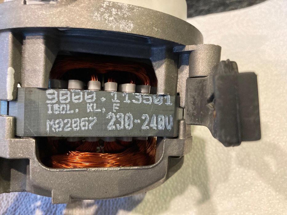 Pompa myjąca z podgrzewaczem wody zmywarka Bosch Siemens