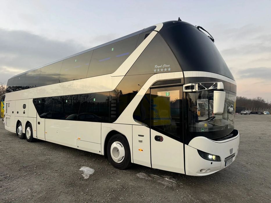Neoplan Skyliner  Pierwszy właściciel, 81 miejsc