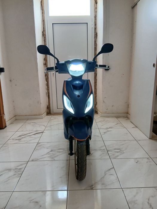 Moto elétrica Vespy GT