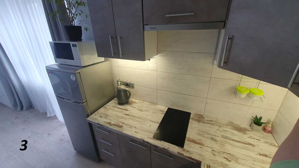 (3) Подобово. Київ. Голосієво. Проспект Науки,50 Парковка безкоштовно!