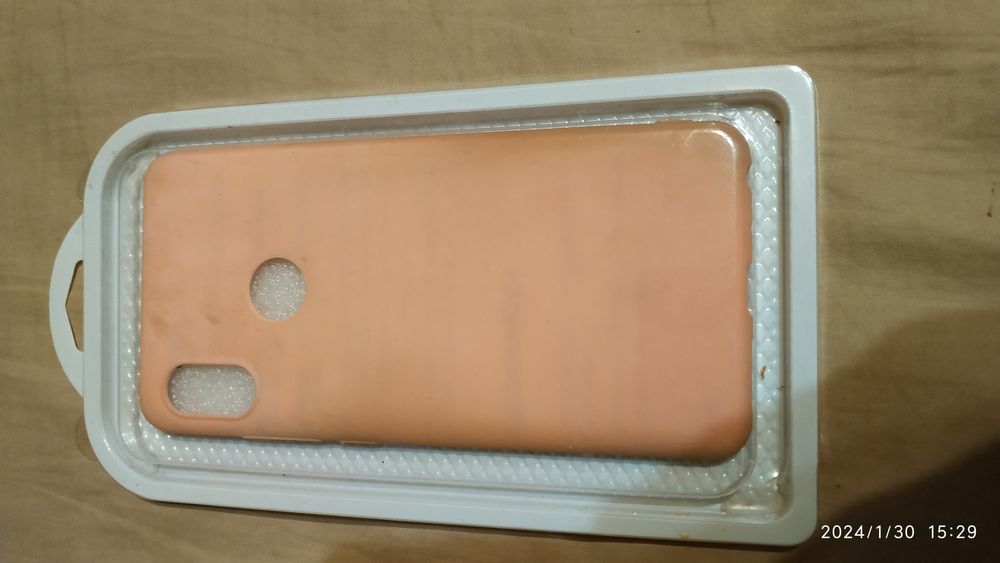 Продам чехол на смартфон