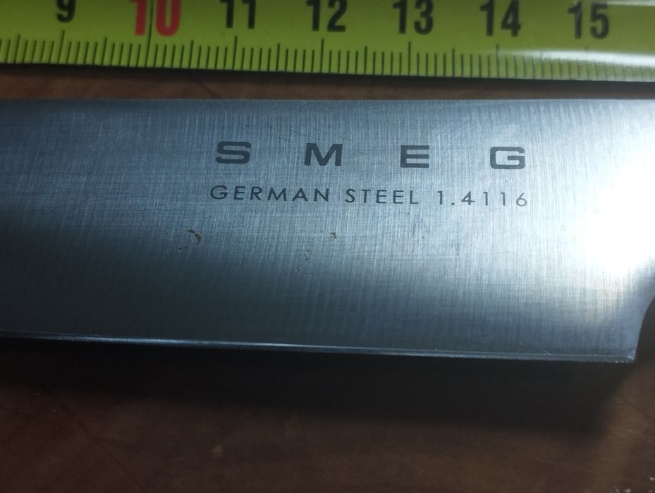 Faca chef SMEG  N°?