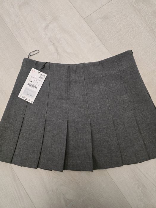 Спідниця від Zara