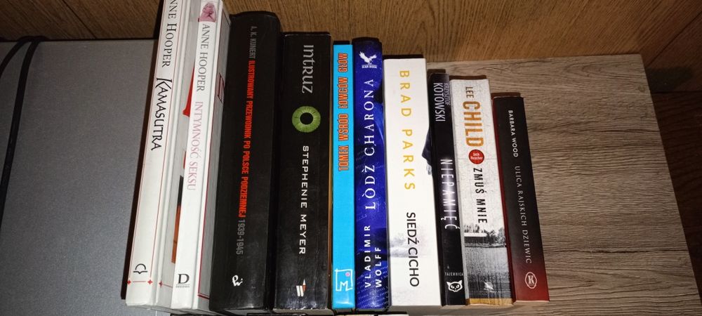 Książki. Literatura różna.