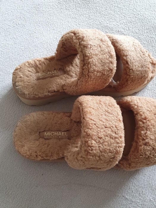 Klapki po domu jak i na ulice MIchael Kors