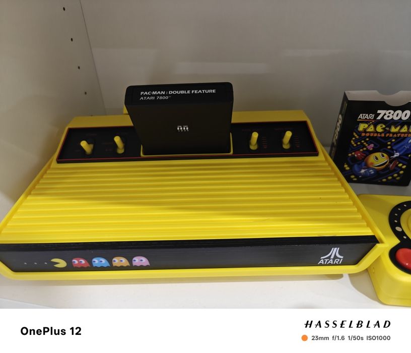 Atari  Pac-Man Edition