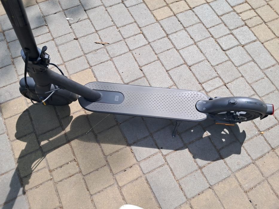 Электросамокат Xiaomi Mi Electric Scooter 1s Black