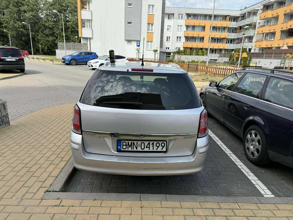 Opel Astra 1.9 CDTI  WJAZD DO KRK do 2028R