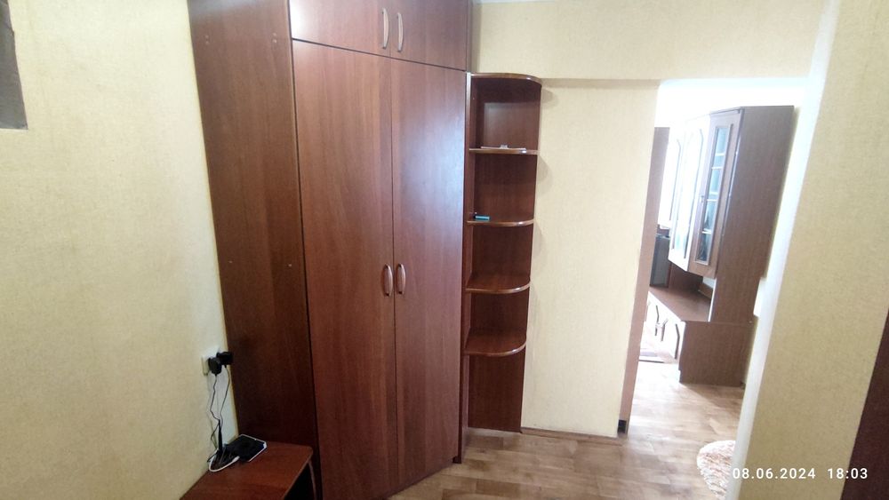 Подобово 2 кім.квартира. В центрі.