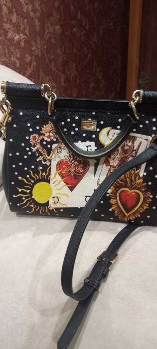 Сумка Dolce Gabbana.