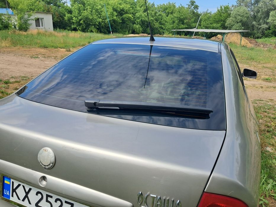 Продам сімейний автомобіль Skoda Octavia Tour