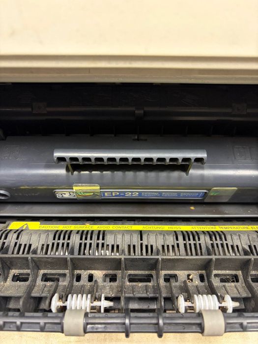 Лазерный принтер LPB 810 рабочий.