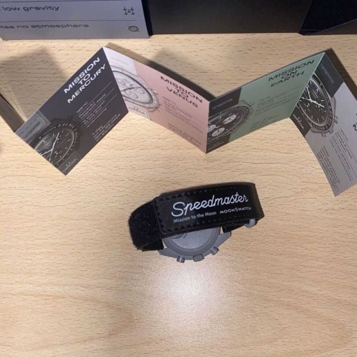 Omega x Swatch SO33M100 - Lunar Edition z Gratisem