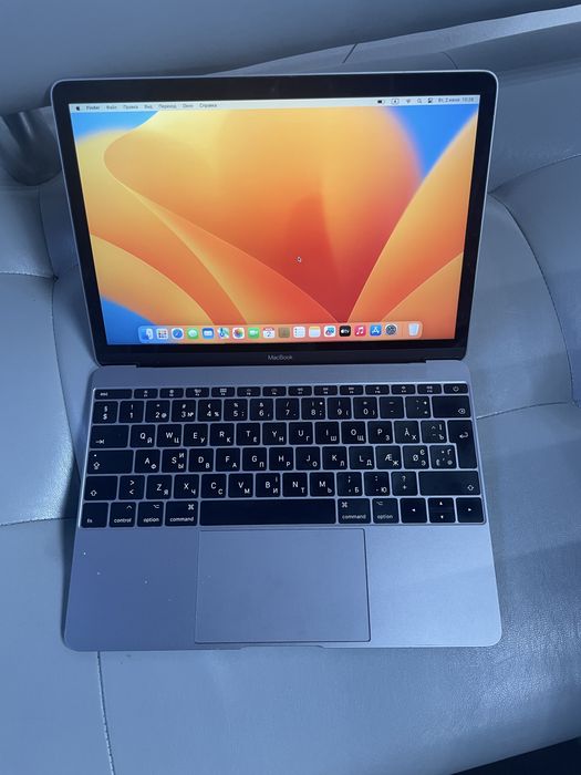 MacBook  A 1534 2017
