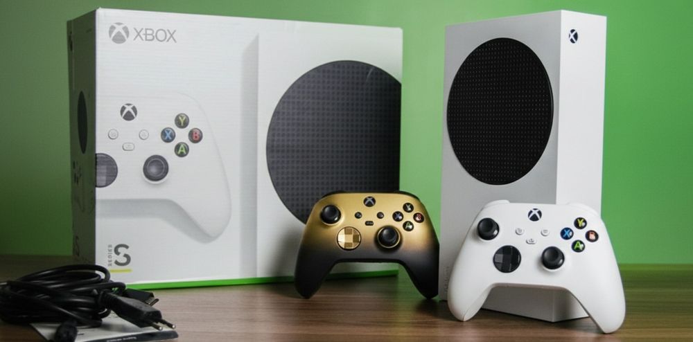 Xbox series S c\ Comando Edição Limitada