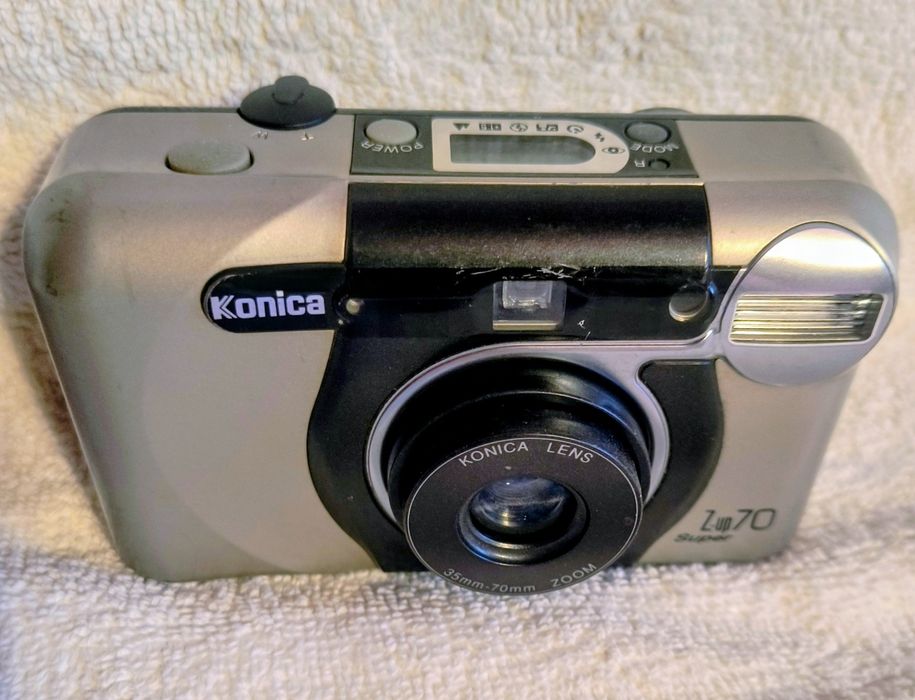 Aparat fotograficzny,analogowy kompaktowy Konica Z up 70 35-70mm