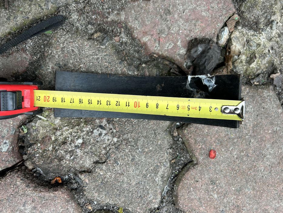 Все на УАЗ ,Роздатка,,навісне,дешево резина на 16 і 15   все б\у