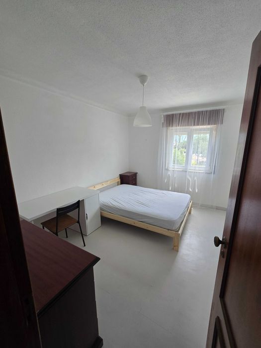 3 quartos para arrendar em duplex na Alapraia