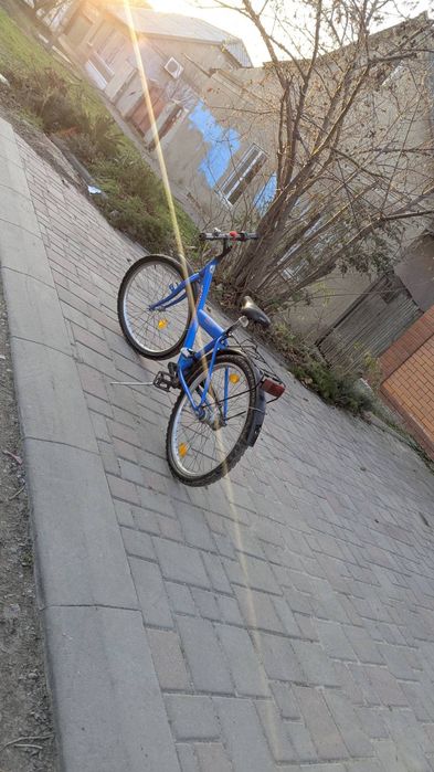 Продам немецкий велосипед сидушка мягкая звонок есть удобный и комфорт