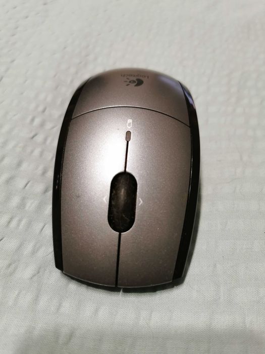 Rato optico da marca Logitech sem fio