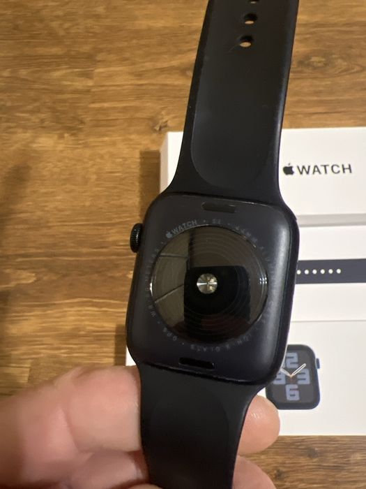 Смарт годинник Apple watch SE (Gen 2) 44mm