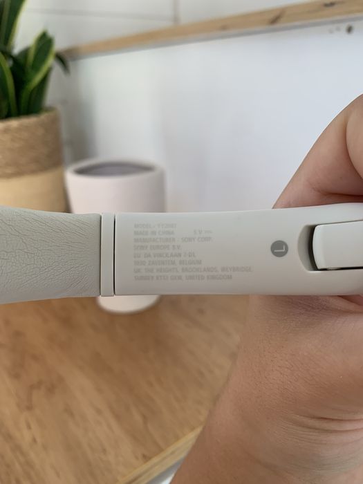 Headphones Sony ULT 900N Branco