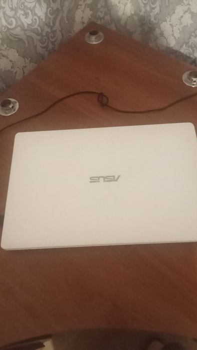 Ноутбук Asus x552c