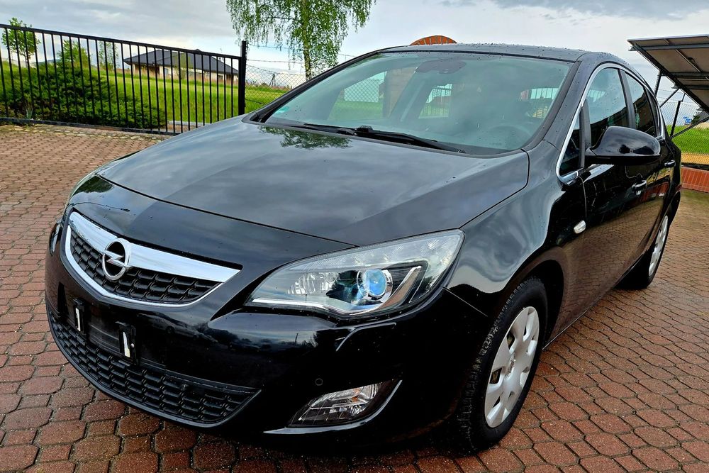 Opel Astra Xenon, multifunkcja, grzane fotele, sprowadzona, opłacona