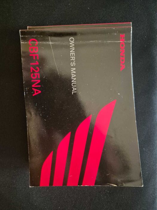 Honda CB125R 125cc - 2.100 km - Impecável