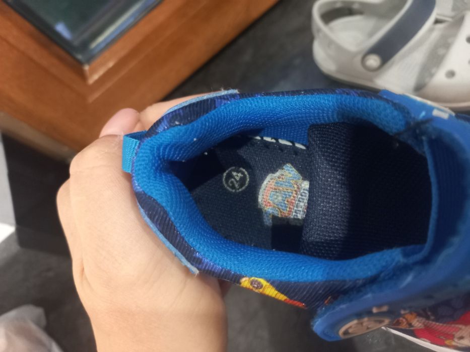 Buty Psi Parrol świecące i sandaly Crocs