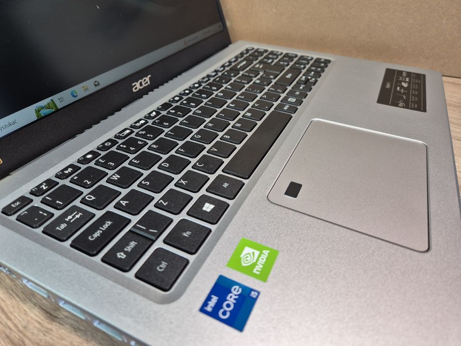 Acer Aspire 5 i5 12GB 512 SSD Nvida MX450 IPS Windows 11