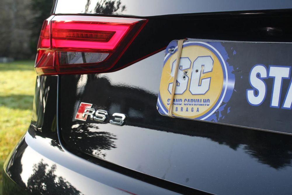 Audi RS3 Limousine 2.5 TFSI quattro S tronic