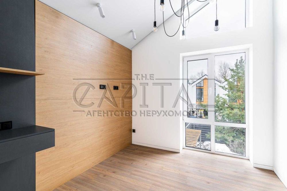 Продаж будинку, таунхаус, закрите КМ, Рожни