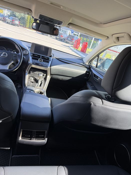 Лексус NX 300 Lexus