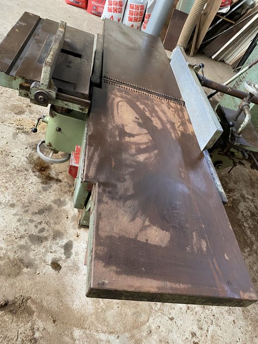 Conjunto Frama 500: garlopa, serra circular e furador horizontal