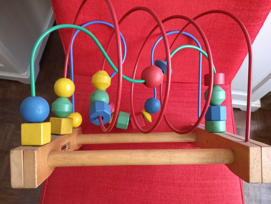 Brinquedo educativo crianças madeira e metal