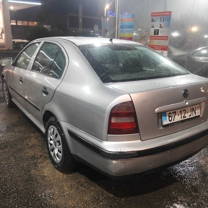 Skoda Octavia 1.9tdi 90cv Único Dono