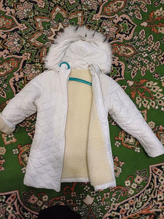 Зимова куртка на овчинці ,для дівчинки
