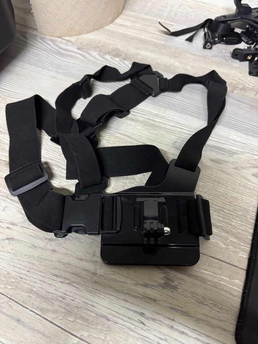 Peitoral para câmara de ação