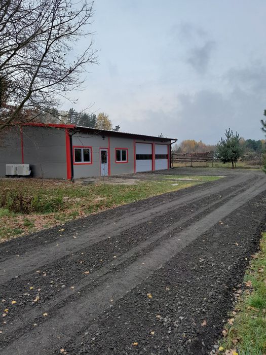 Hala do wynajęcia 156m2 w tym biuro socjal i łazienka