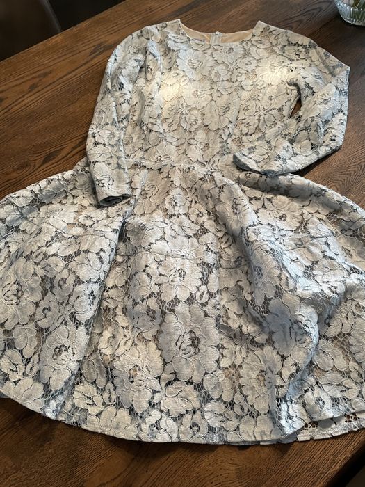 Sukienka  Manifiq&co niebieska koronka na podszewce