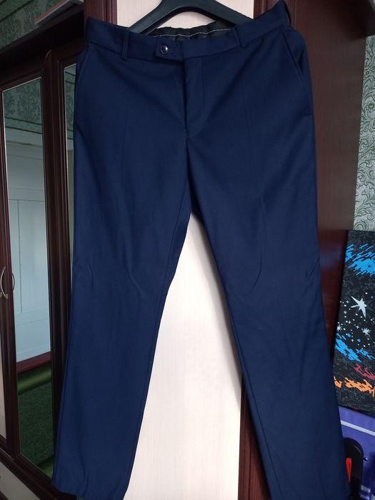 Продам чоловічий костюм