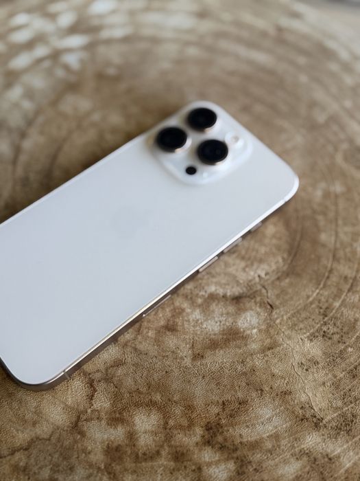 Iphone 16 pro 256gb como novo