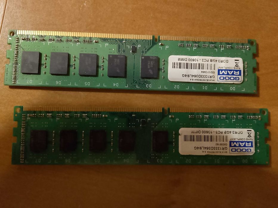 GoodRAM DDR3 (GR1333D364L9/4G)