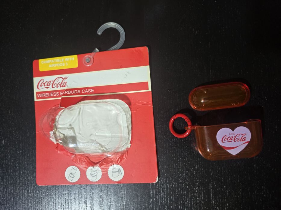 Capa Coca-Cola para AirPods 3